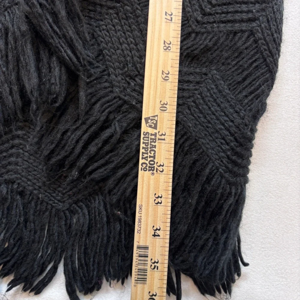 Sioni‎ Black Crochet Fringe Shawl Wrap Scarf Women's S/M Wool